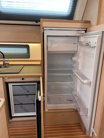 D and D Kufner 54 | Six on the Sea