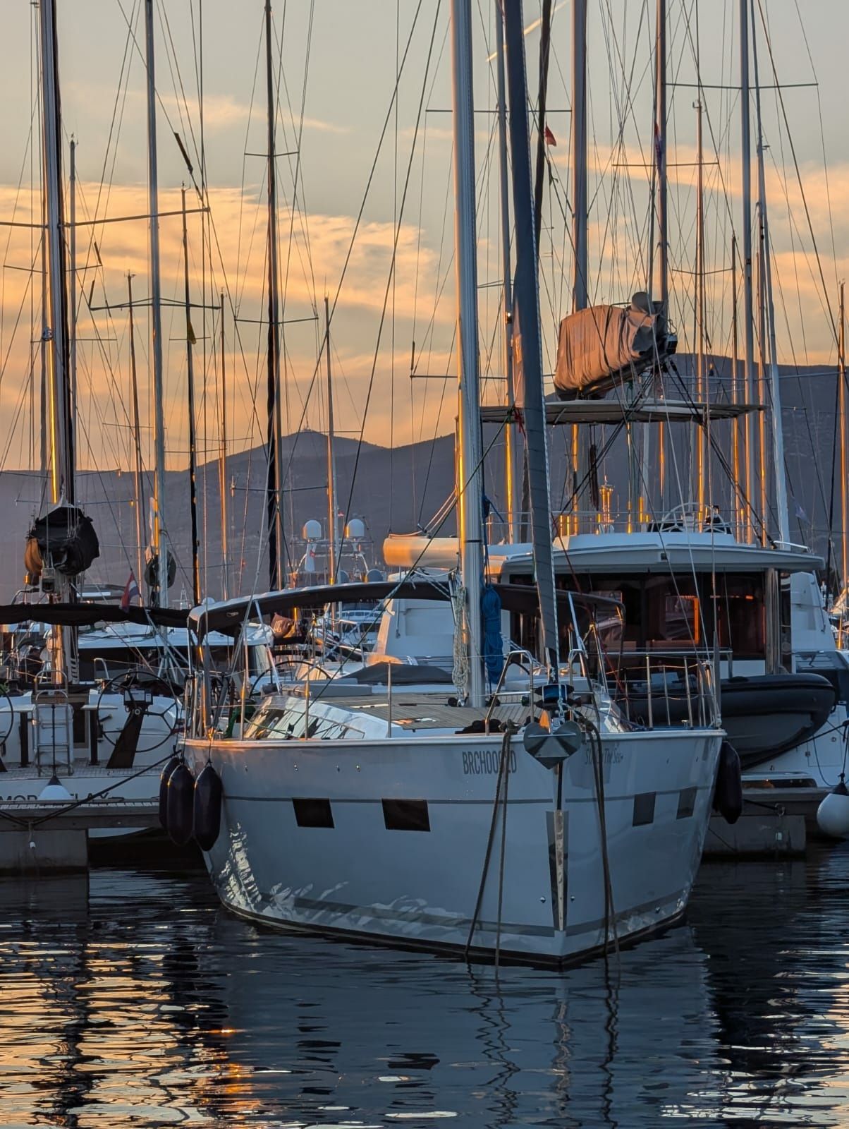 D and D Kufner 54 | Six on the Sea