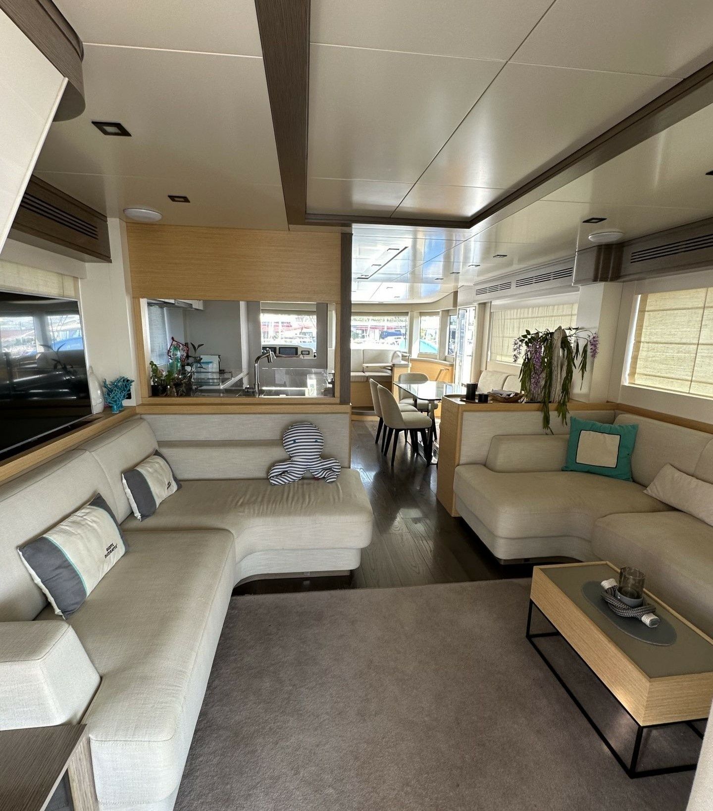 Sirena Yachts 64 | Gente Distratta 3