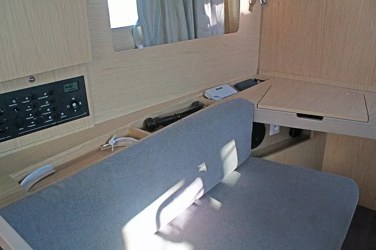 Beneteau Oceanis 41.1 | Sardi