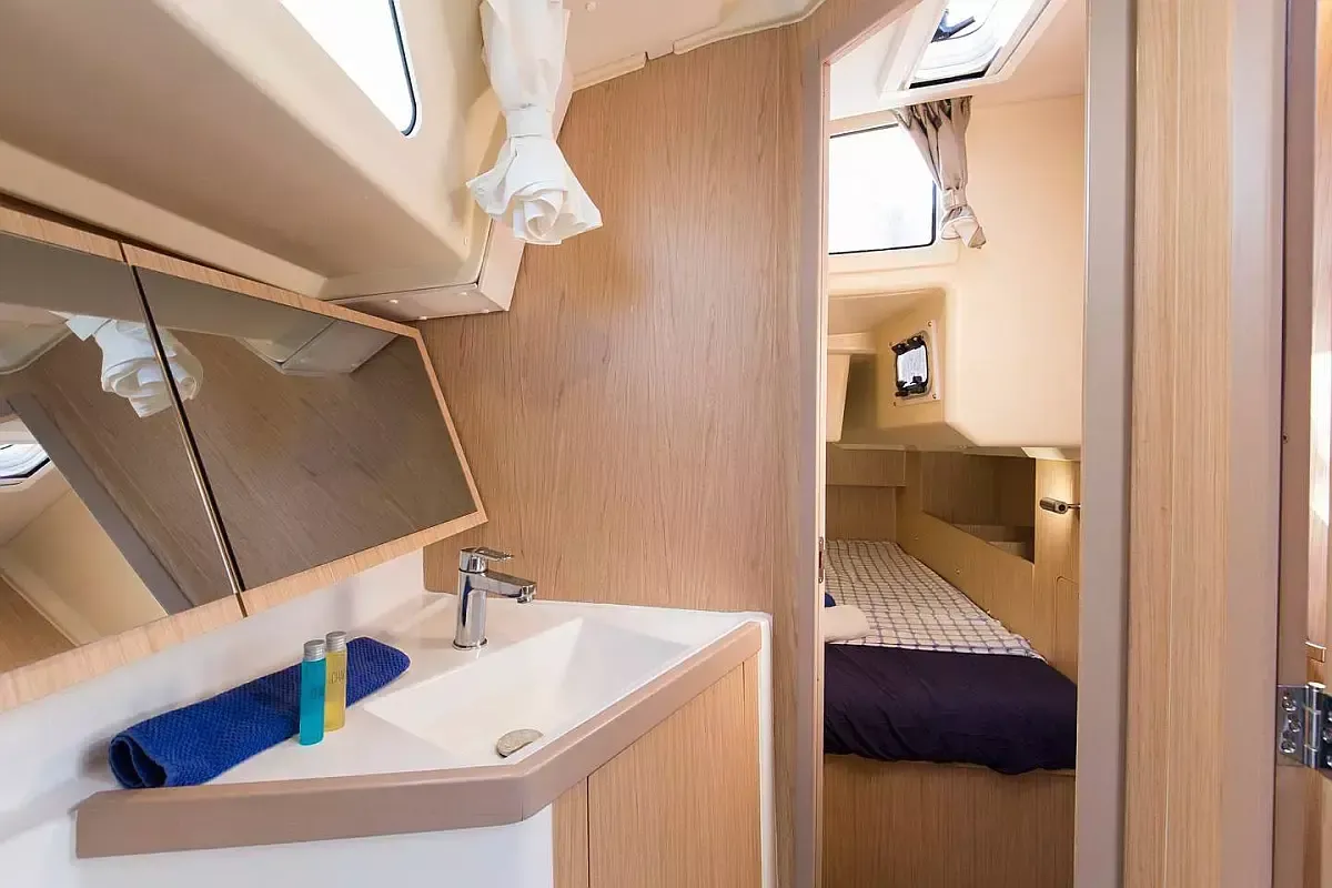Beneteau Oceanis 41.1 | Sardi