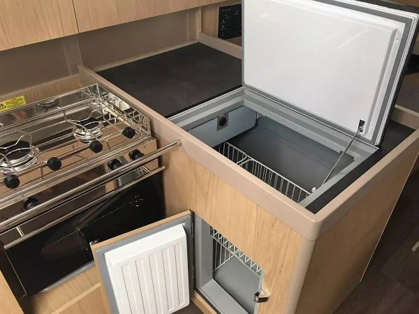 Beneteau Oceanis 41.1 | Sardi