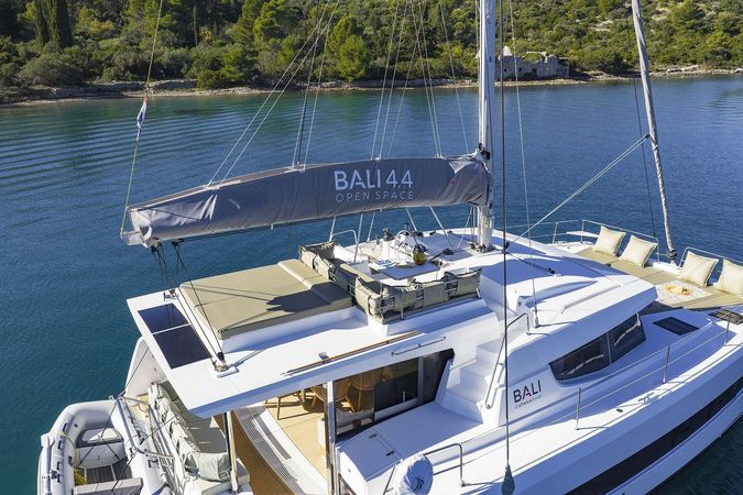 Bali 4.4 | Voyager