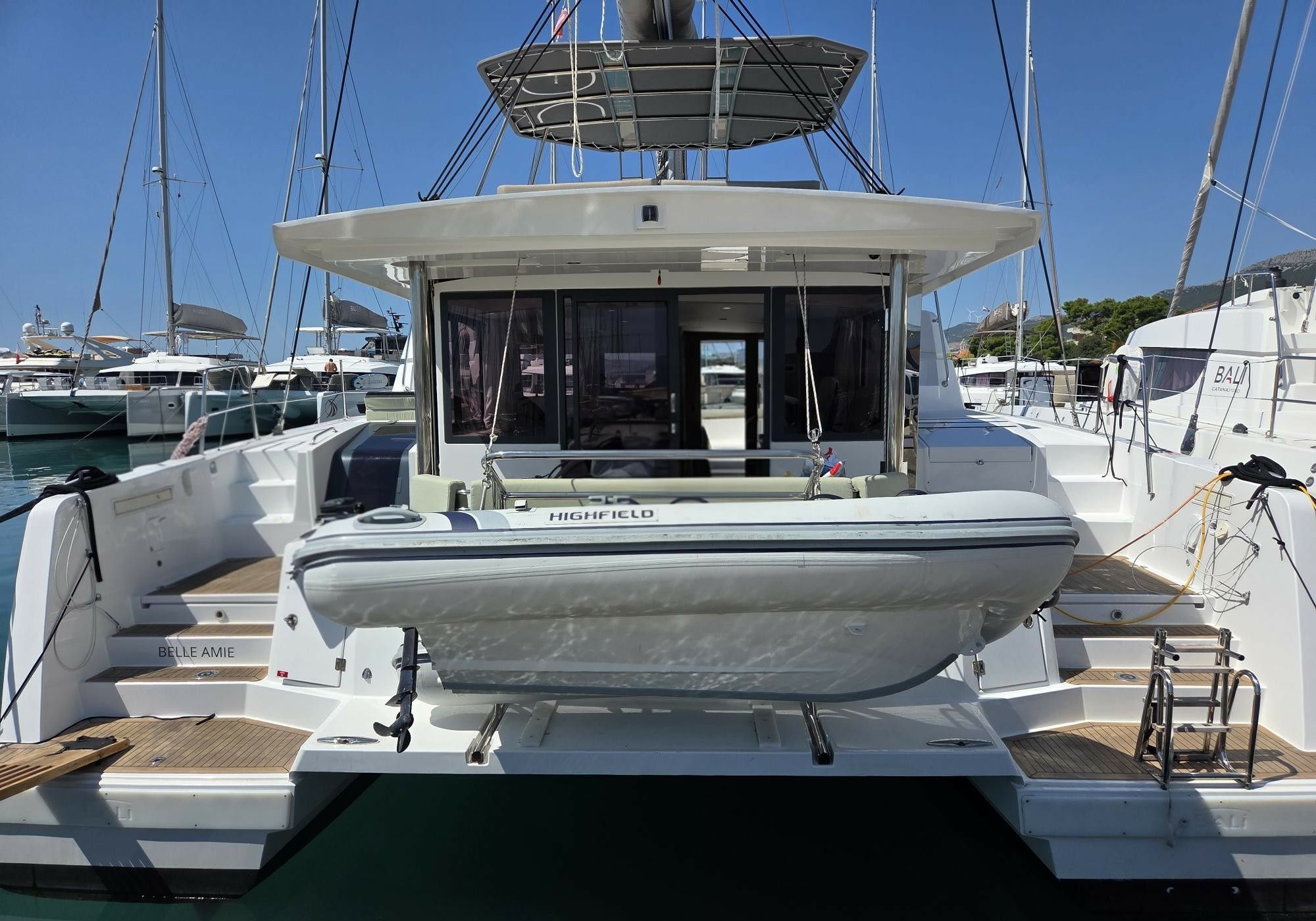 Bali 4.6 | Belle Amie