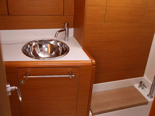 Jeanneau Sun Odyssey 409 | Miu Miu