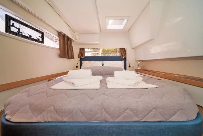 Fountaine Pajot Tanna 47 | First Life