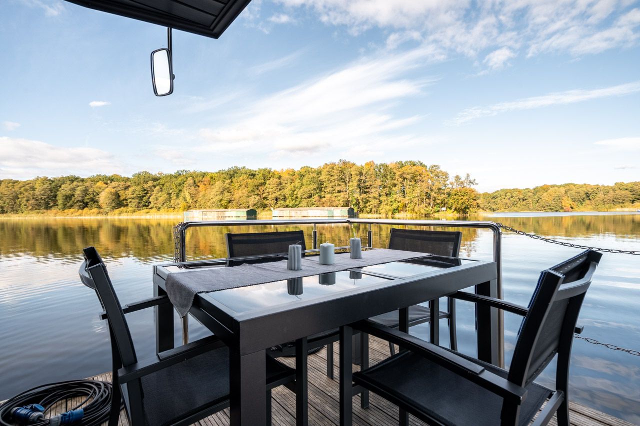 La Mare Apart LL | Emma