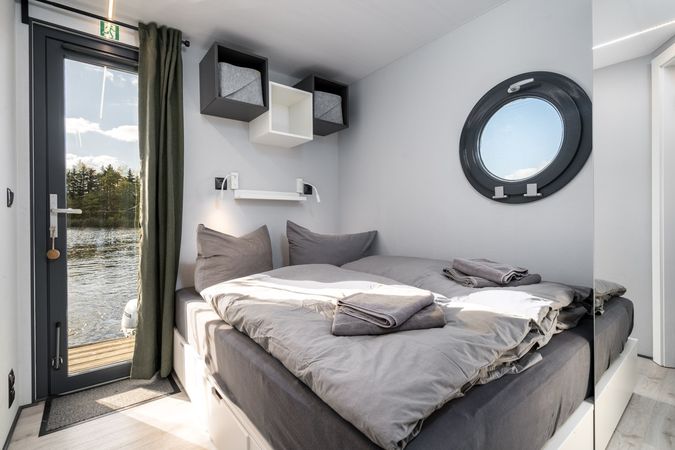 La Mare Apart LL | Emma