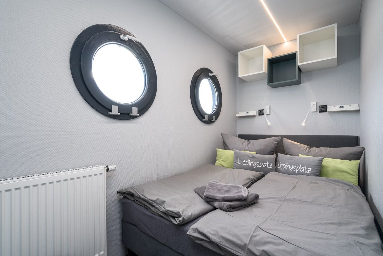 La Mare Apart LL | Emma