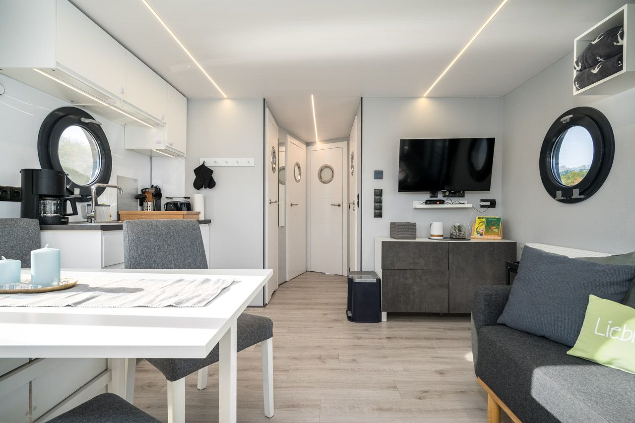 La Mare Apart LL | Emma