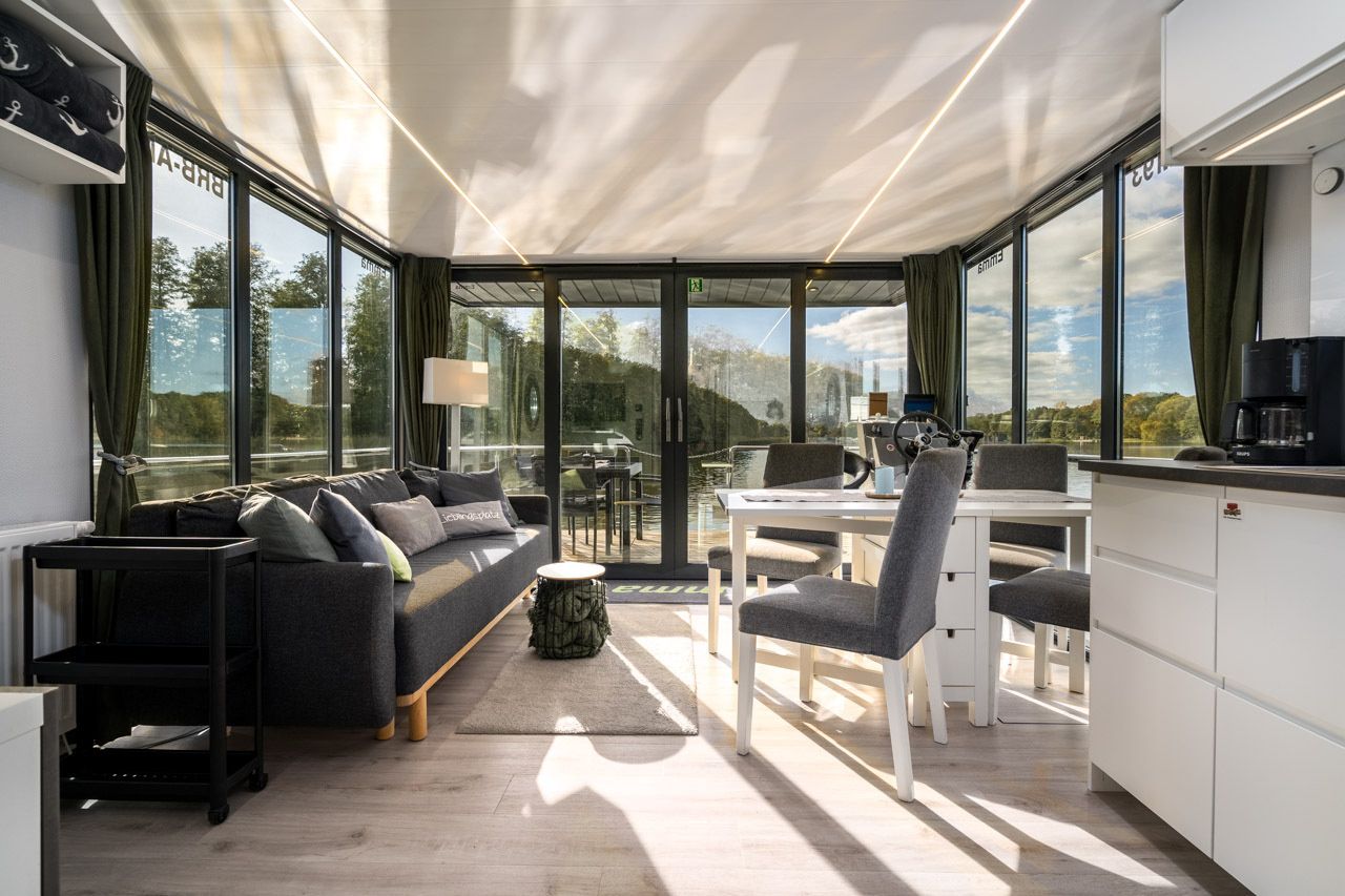 La Mare Apart LL | Emma