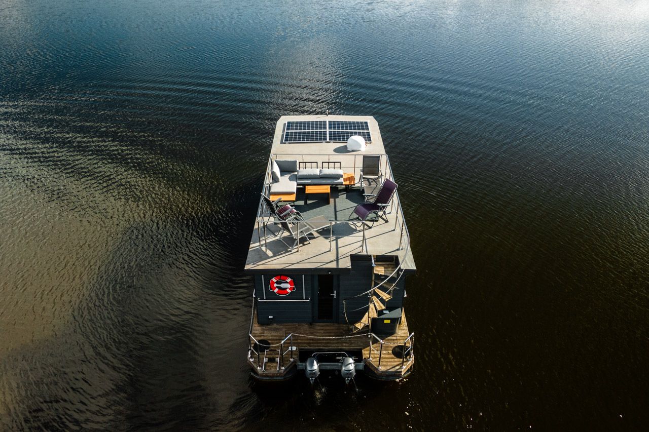 La Mare Apart LL | Emma