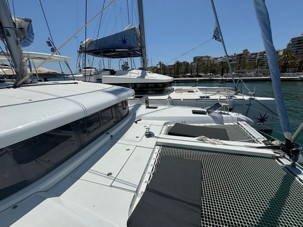 Lagoon 42 | Valmy