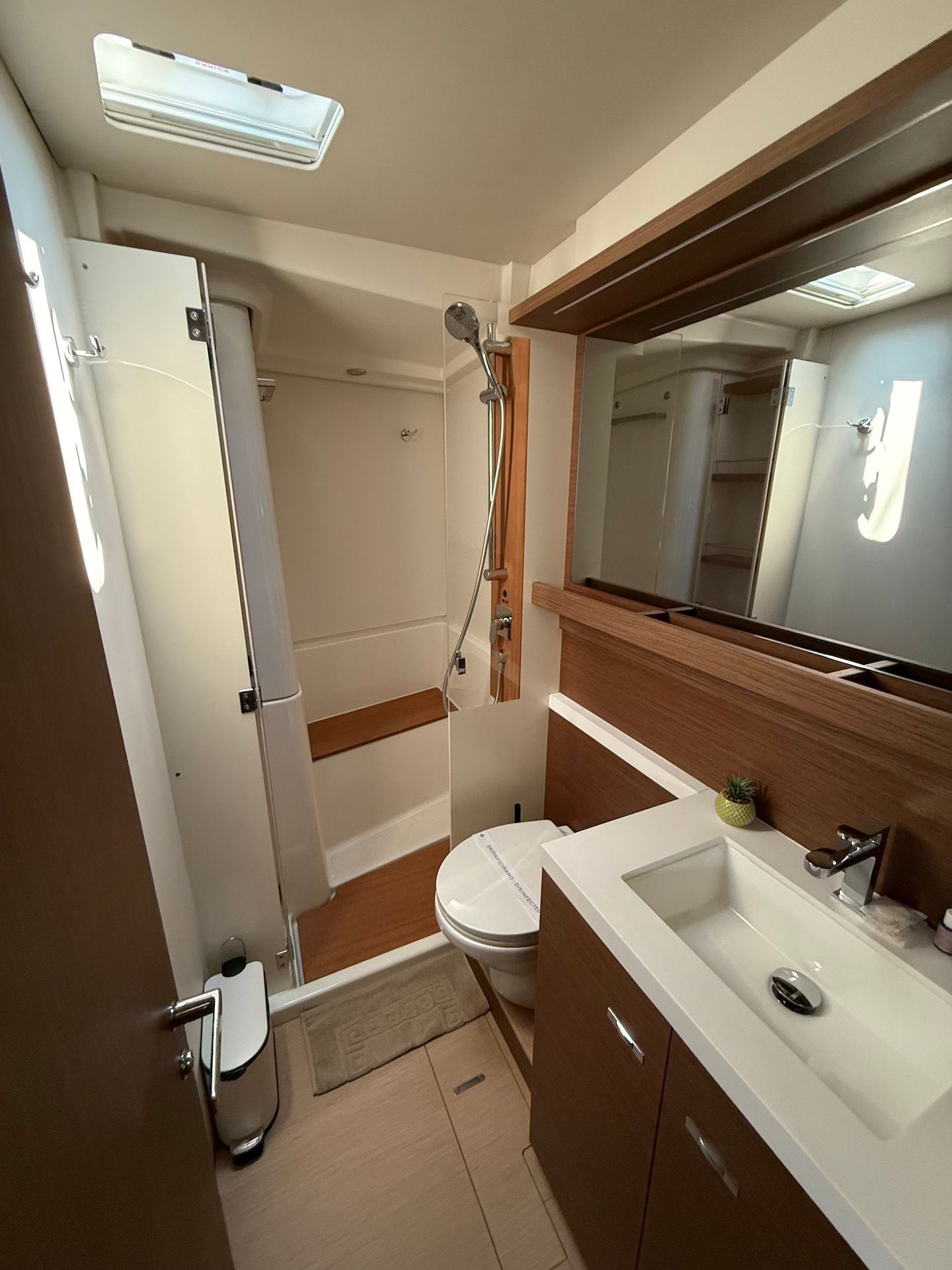 Beneteau Oceanis 60 | Scorpio 3