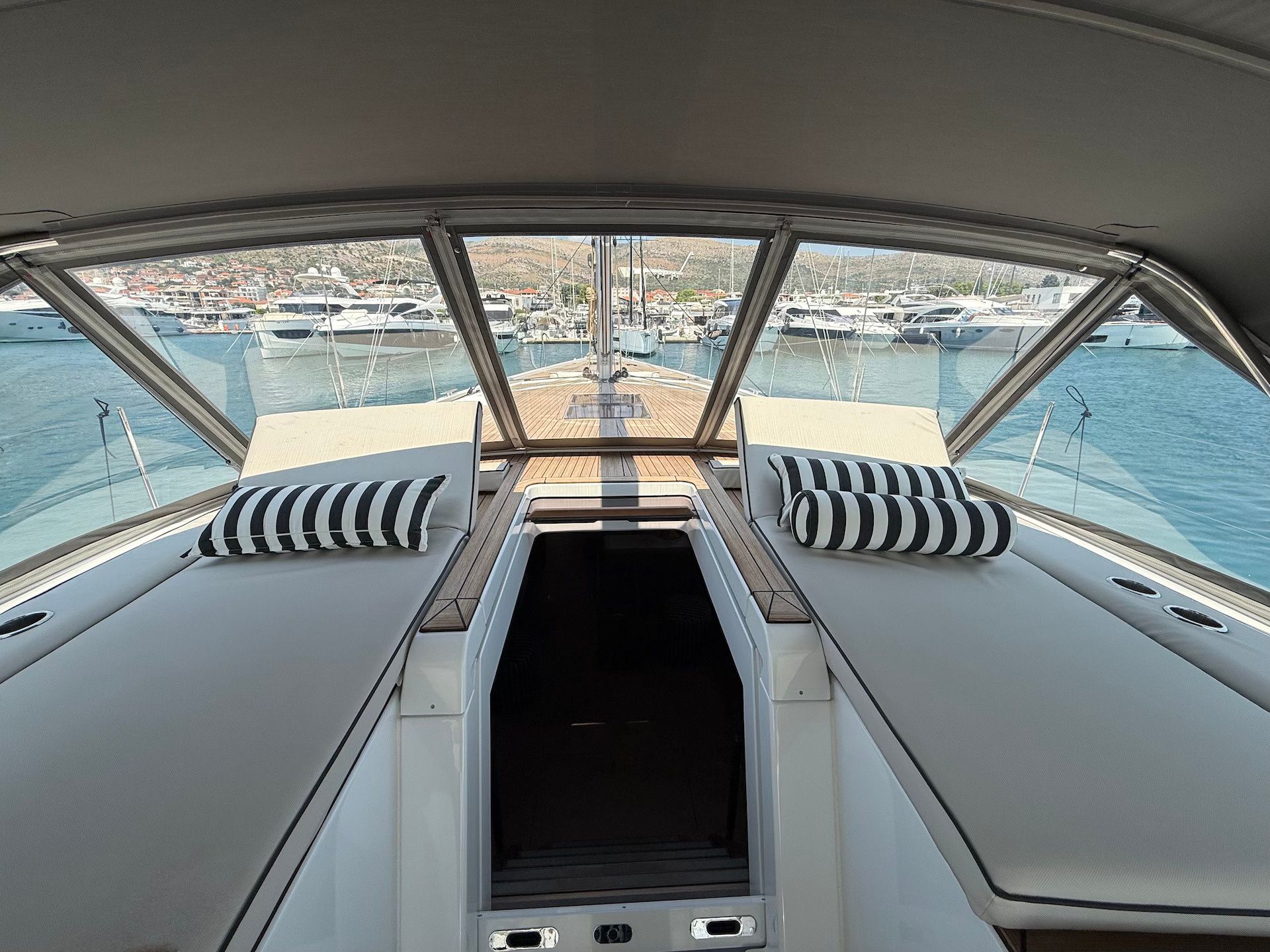 Beneteau Oceanis 60 | Scorpio 3