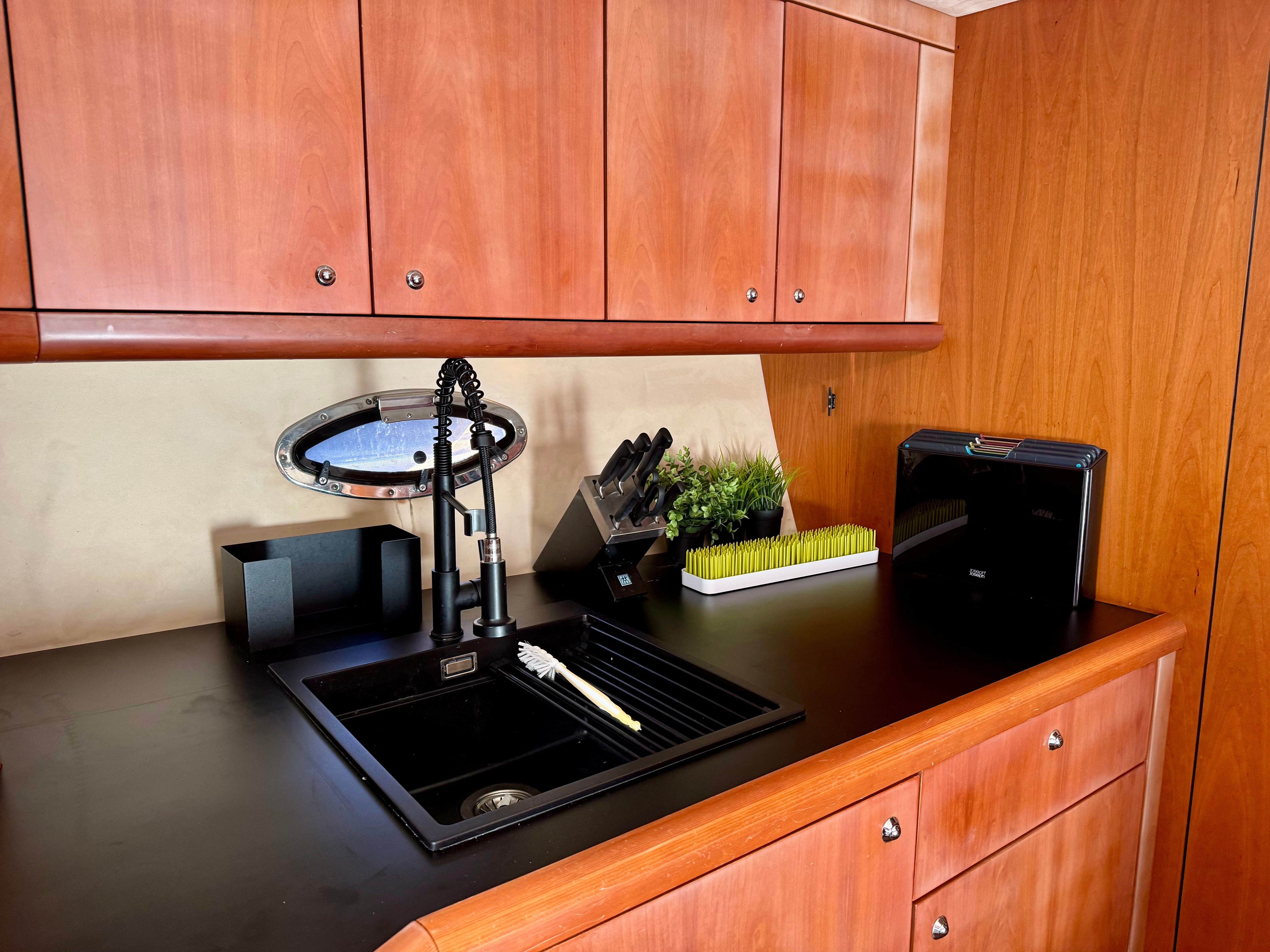 Sunseeker Portofino 53 | Polly