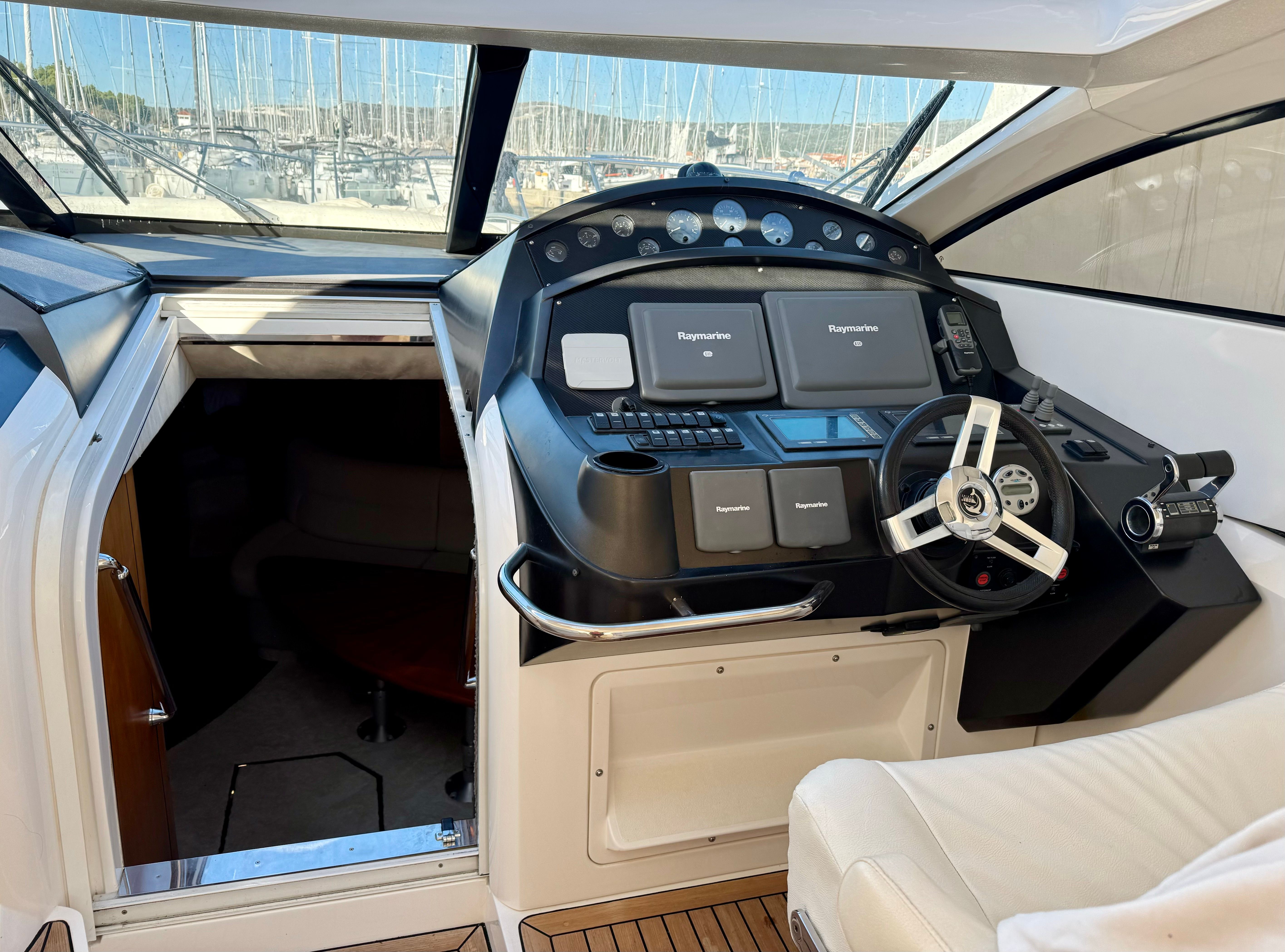 Sunseeker Portofino 53 | Polly