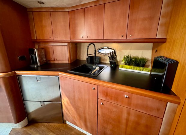 Sunseeker Portofino 53 | Polly