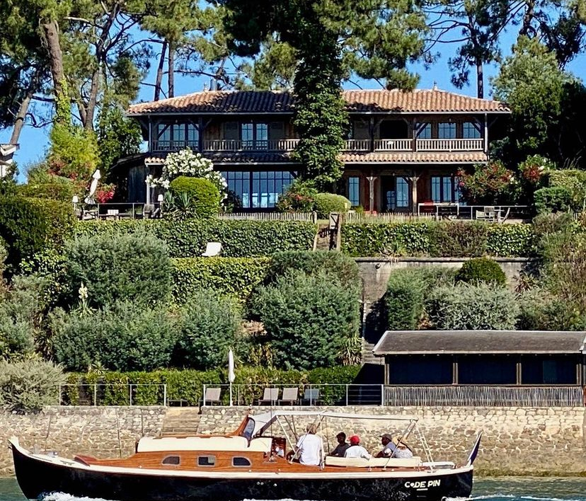 Dubourdieu Pinasse Classique | Code Pin