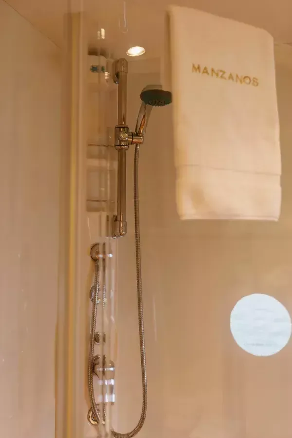 Aicon 72 | Manzanos 2