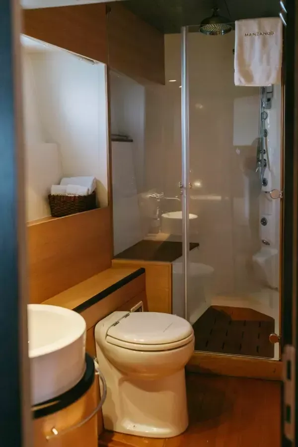 Aicon 72 | Manzanos 2