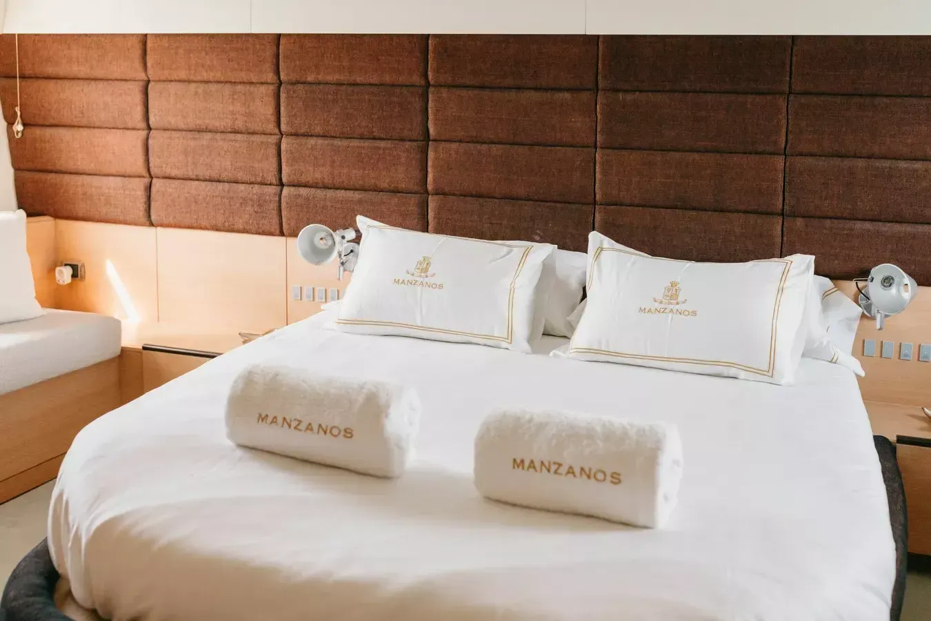 Aicon 72 | Manzanos 2