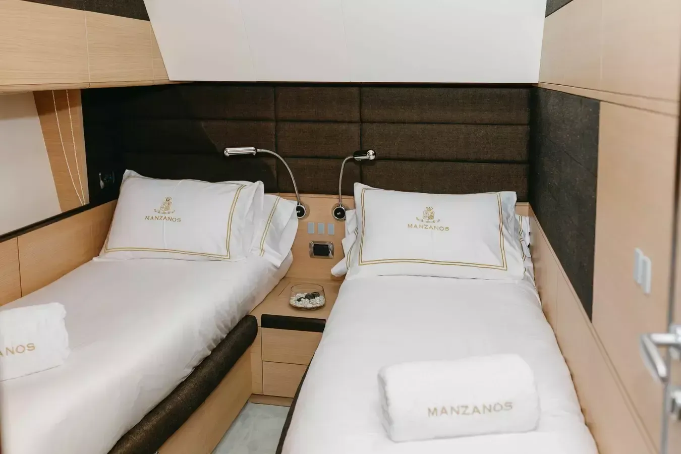 Aicon 72 | Manzanos 2