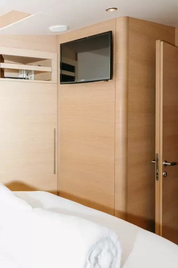 Aicon 72 | Manzanos 2