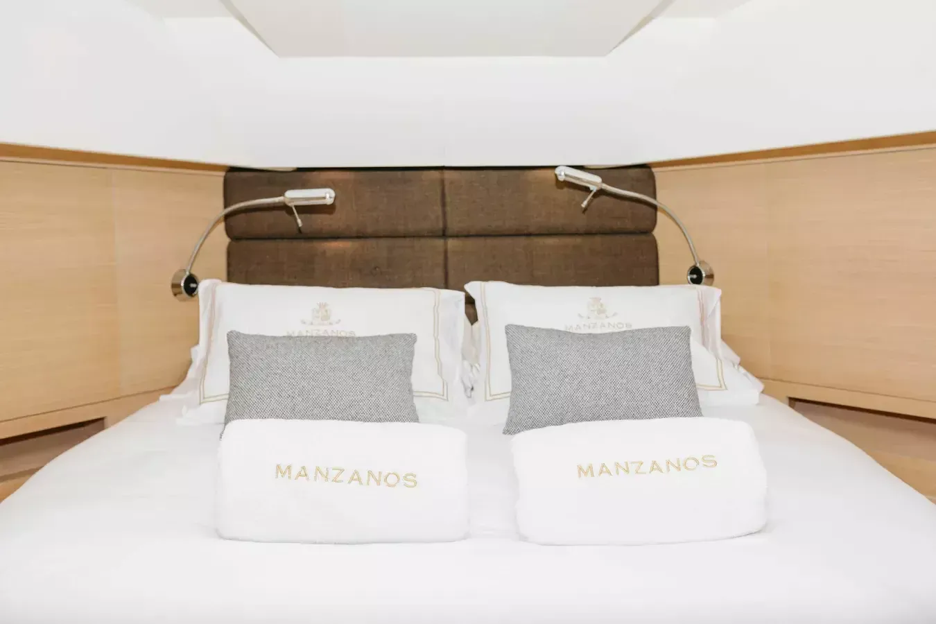 Aicon 72 | Manzanos 2