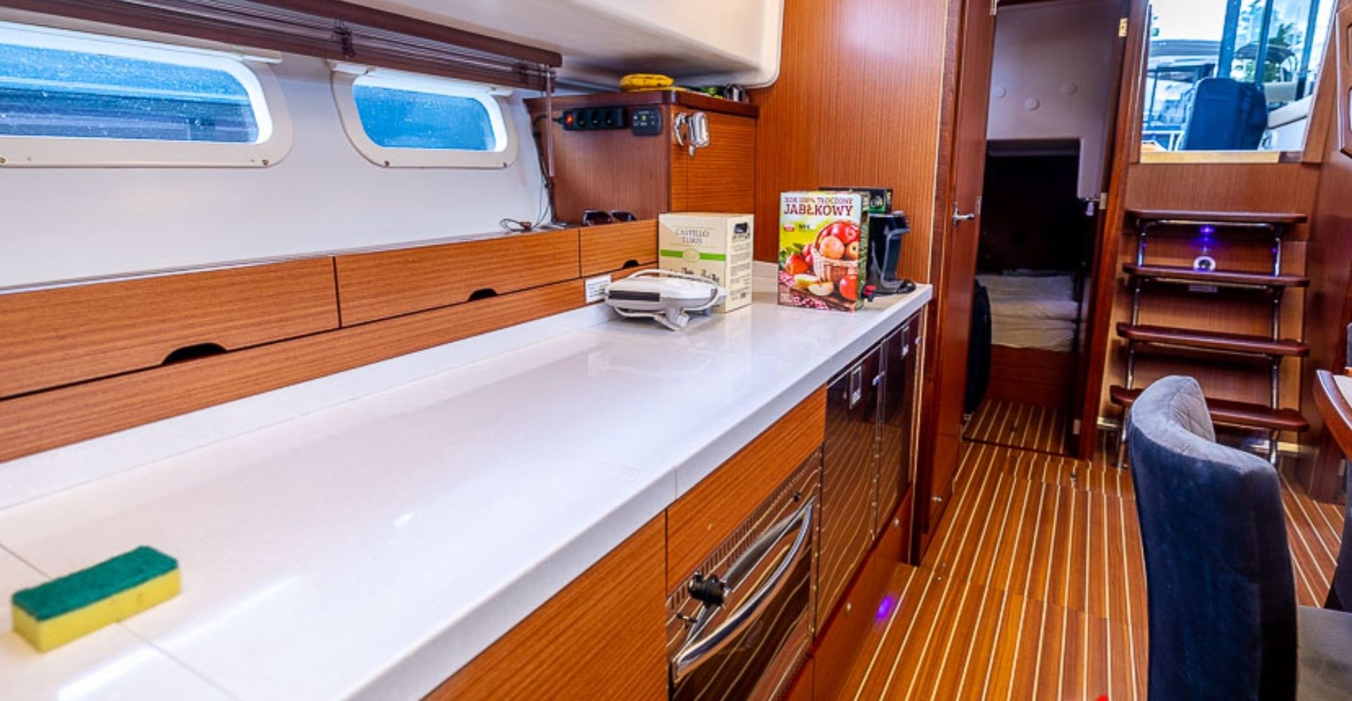 Delphia Nautika 1300 | Wecheti