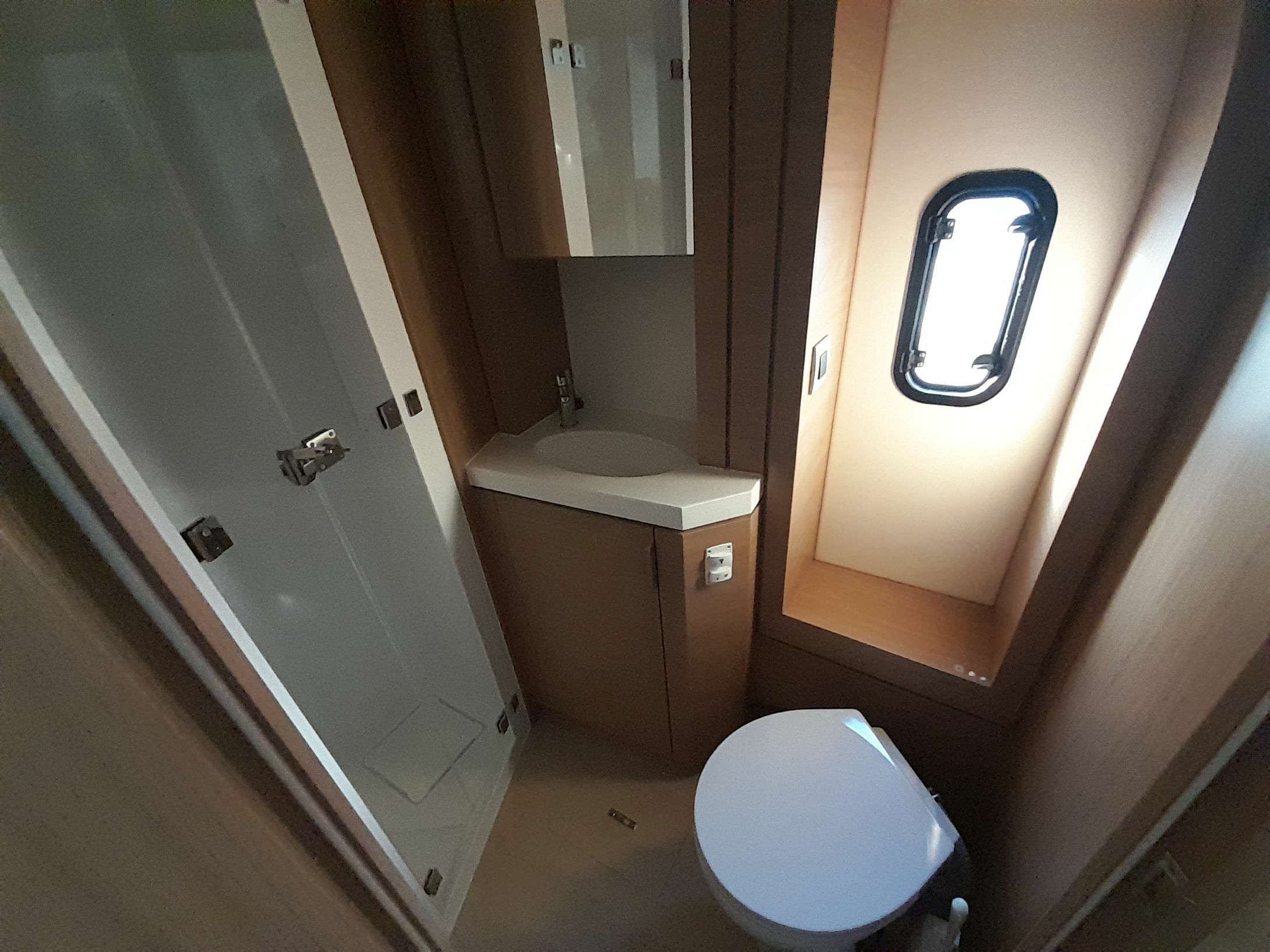 Bali 4.6 | Kos 46.Cat12