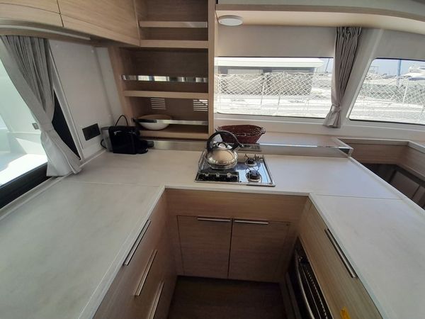 Lagoon 46 | Mommy Pommy