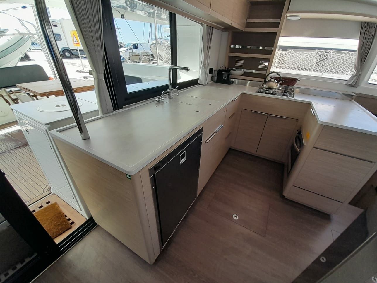 Lagoon 46 | Mommy Pommy