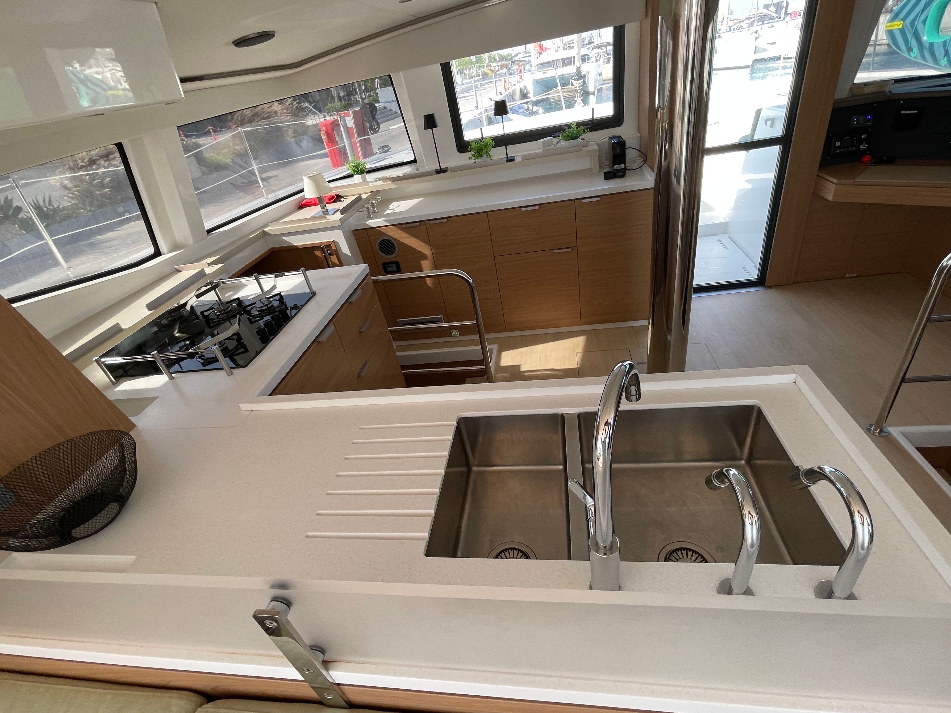 Bali 4.6 | Little Emma