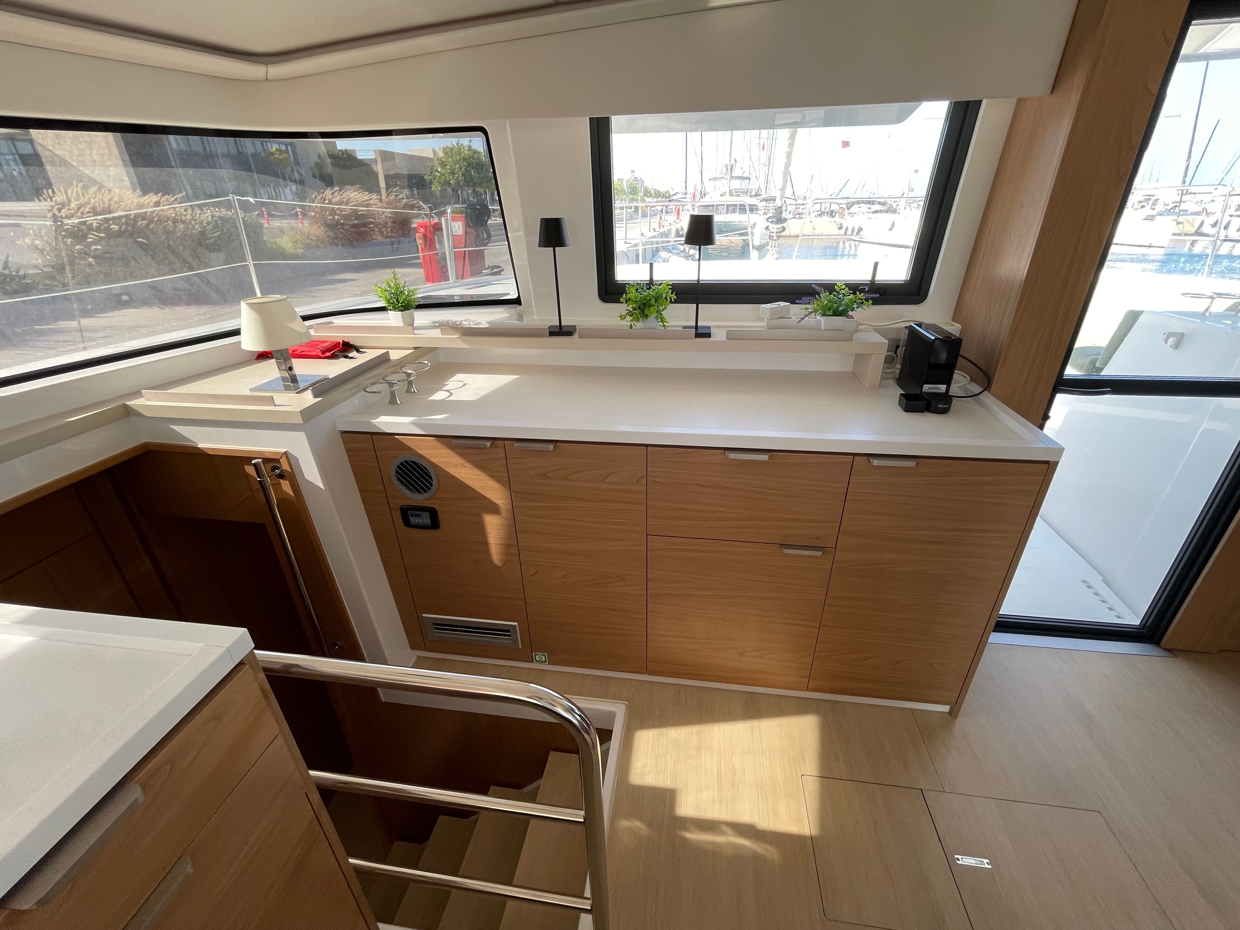 Bali 4.6 | Little Emma