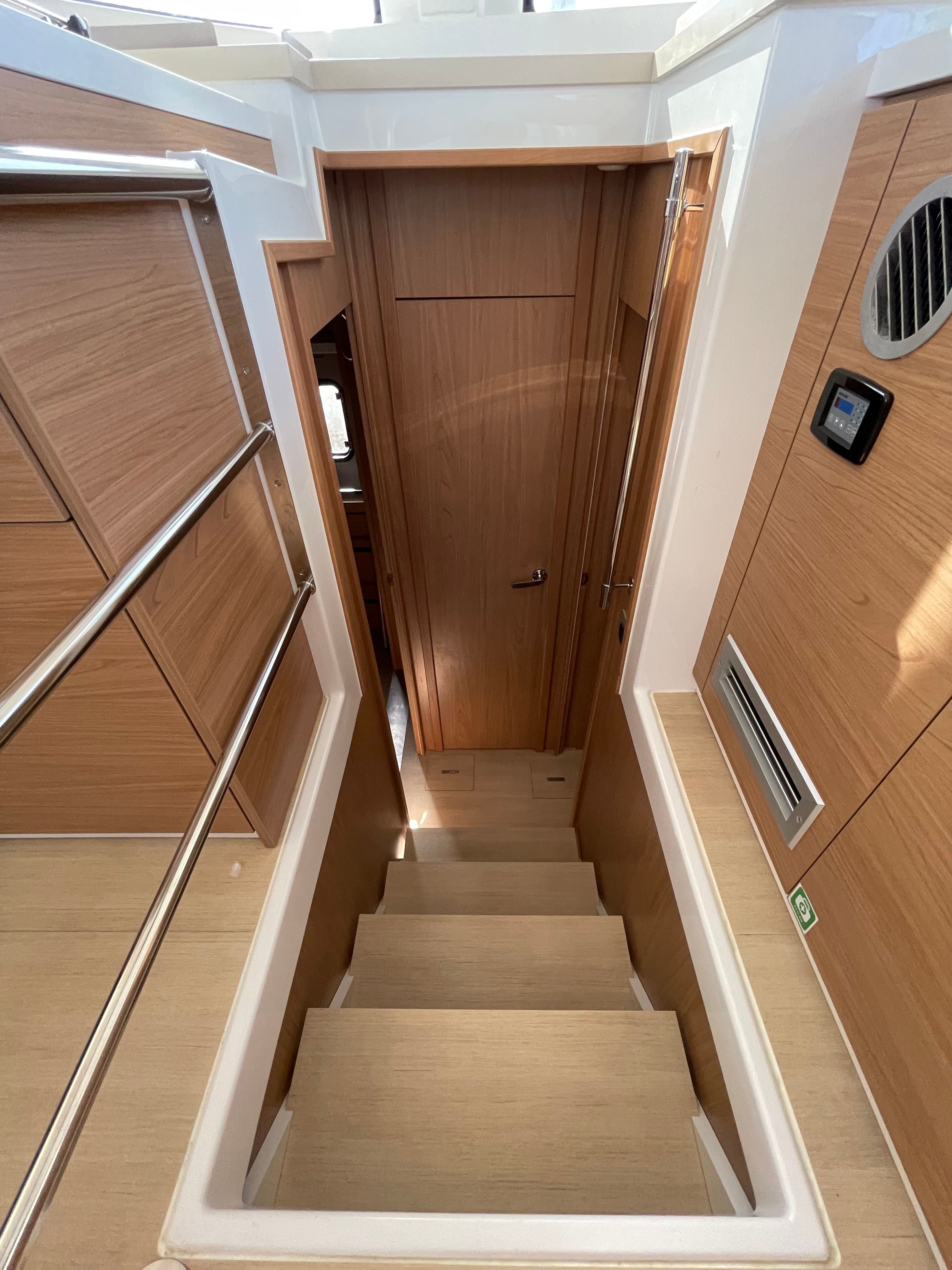 Bali 4.6 | Little Emma