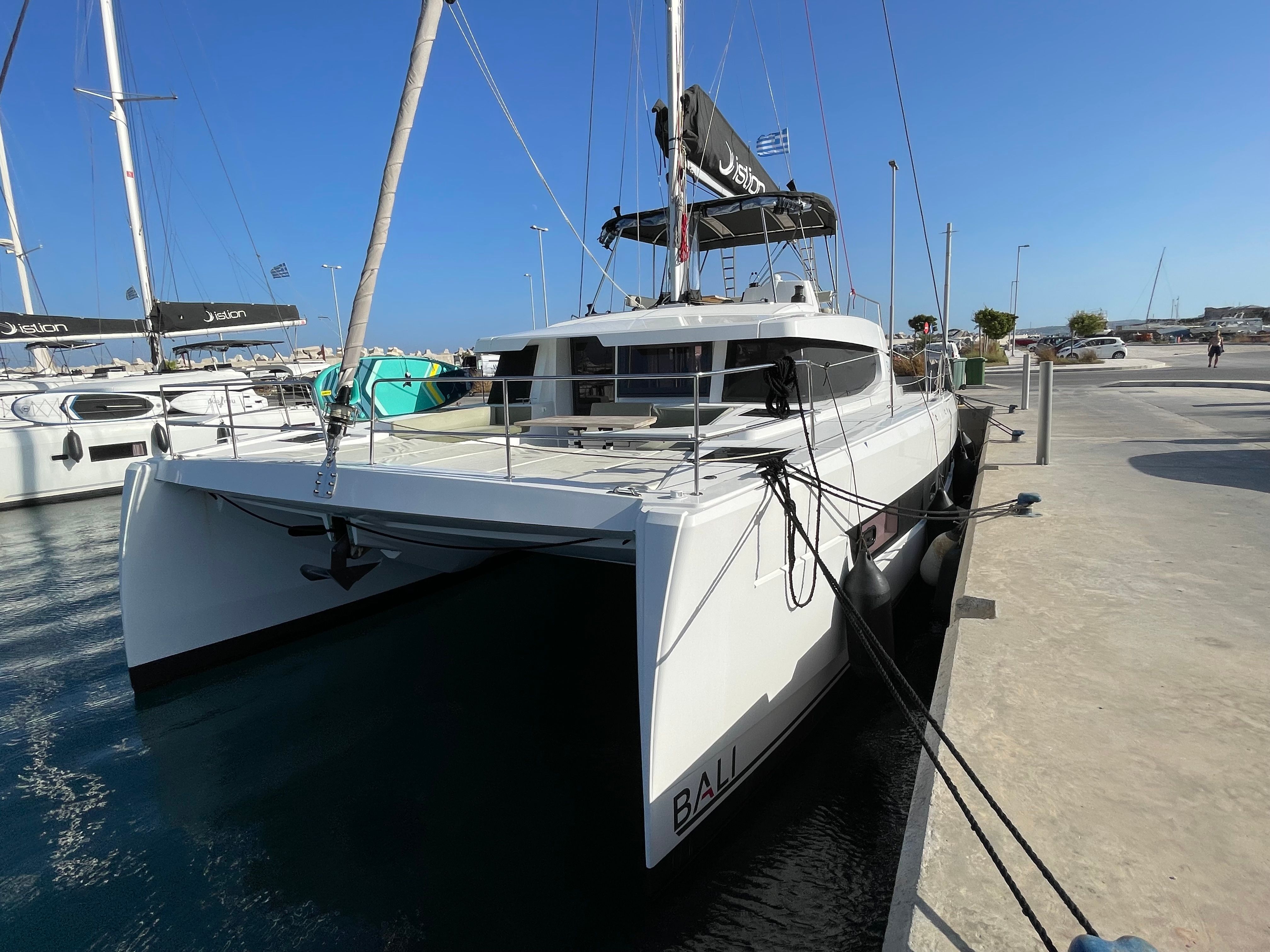 Bali 4.6 | Little Emma