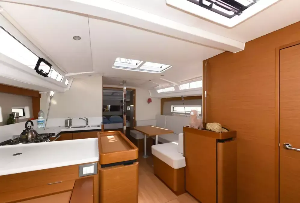 Jeanneau Sun Odyssey 440 | Rebelezza