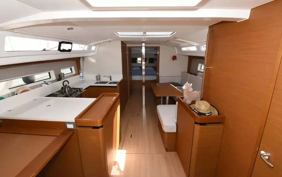 Jeanneau Sun Odyssey 440 | Rebelezza