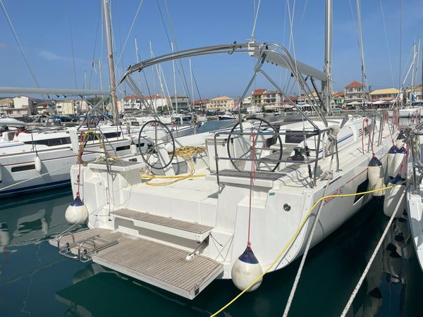 Beneteau Oceanis 51 | Sunsail 20