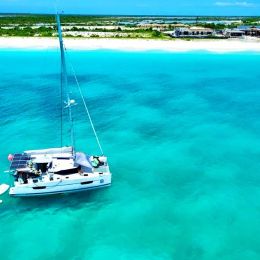 Fountaine Pajot Lucia 40 | Aqua Panda