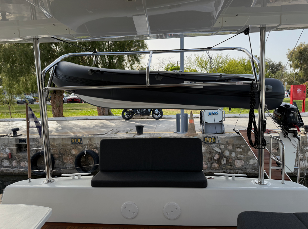 Lagoon 42 | Bellatrix