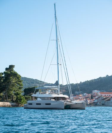 Lagoon 60 | Diamond Diva