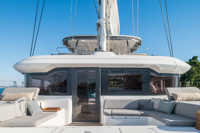 Lagoon 60 | Diamond Diva