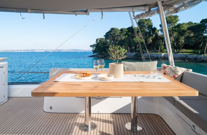 Lagoon 60 | Diamond Diva