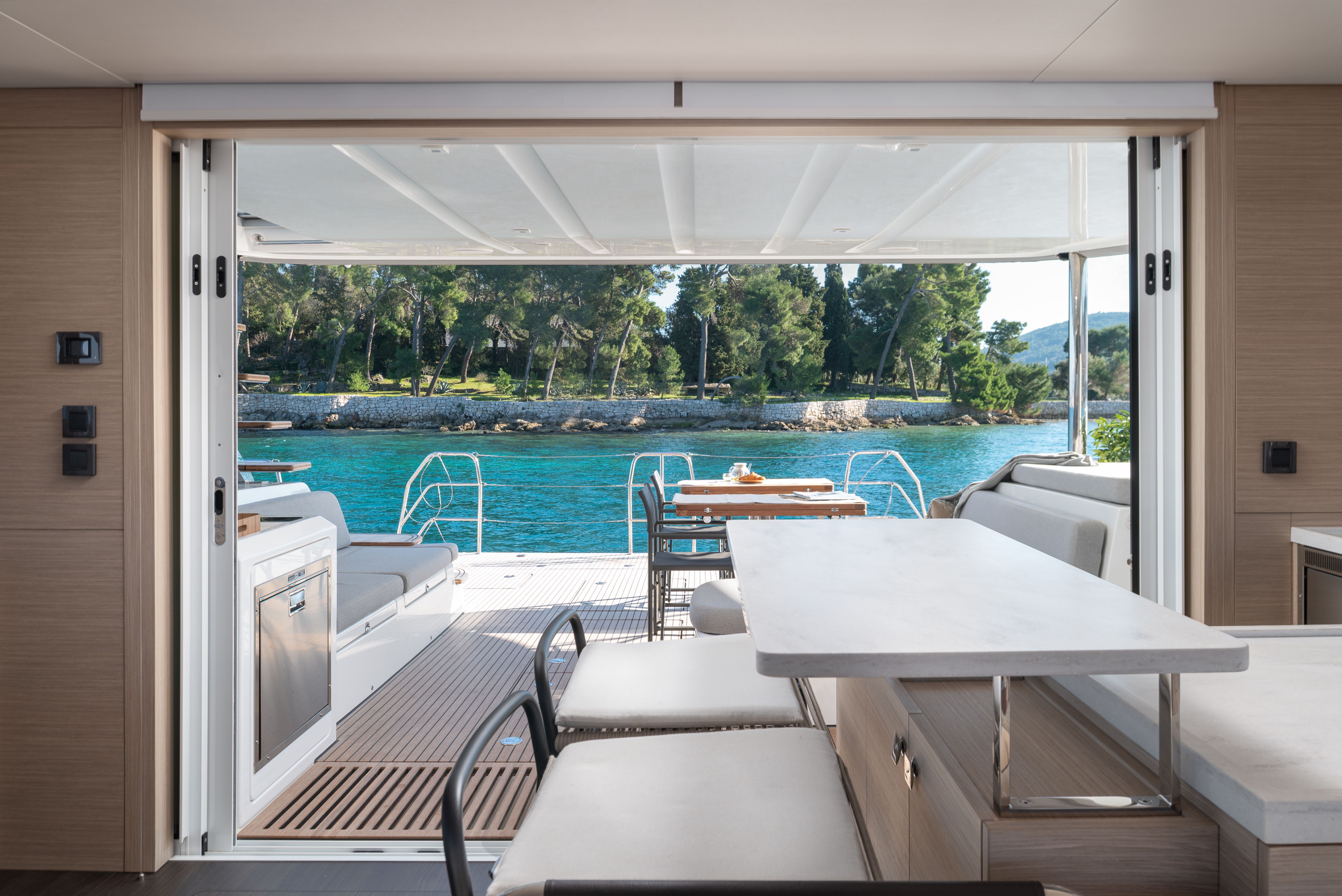 Lagoon 60 | Diamond Diva