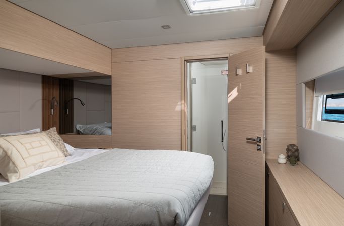 Lagoon 60 | Diamond Diva