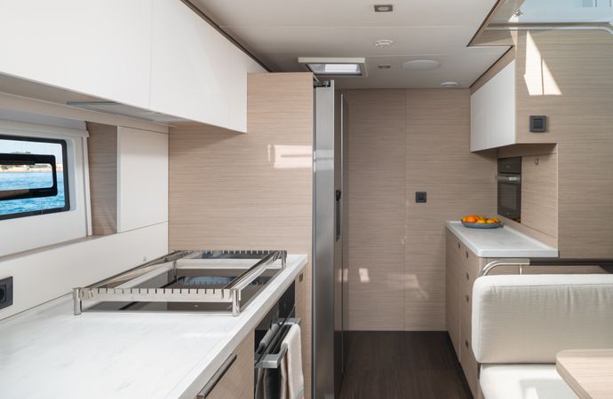 Lagoon 60 | Diamond Diva