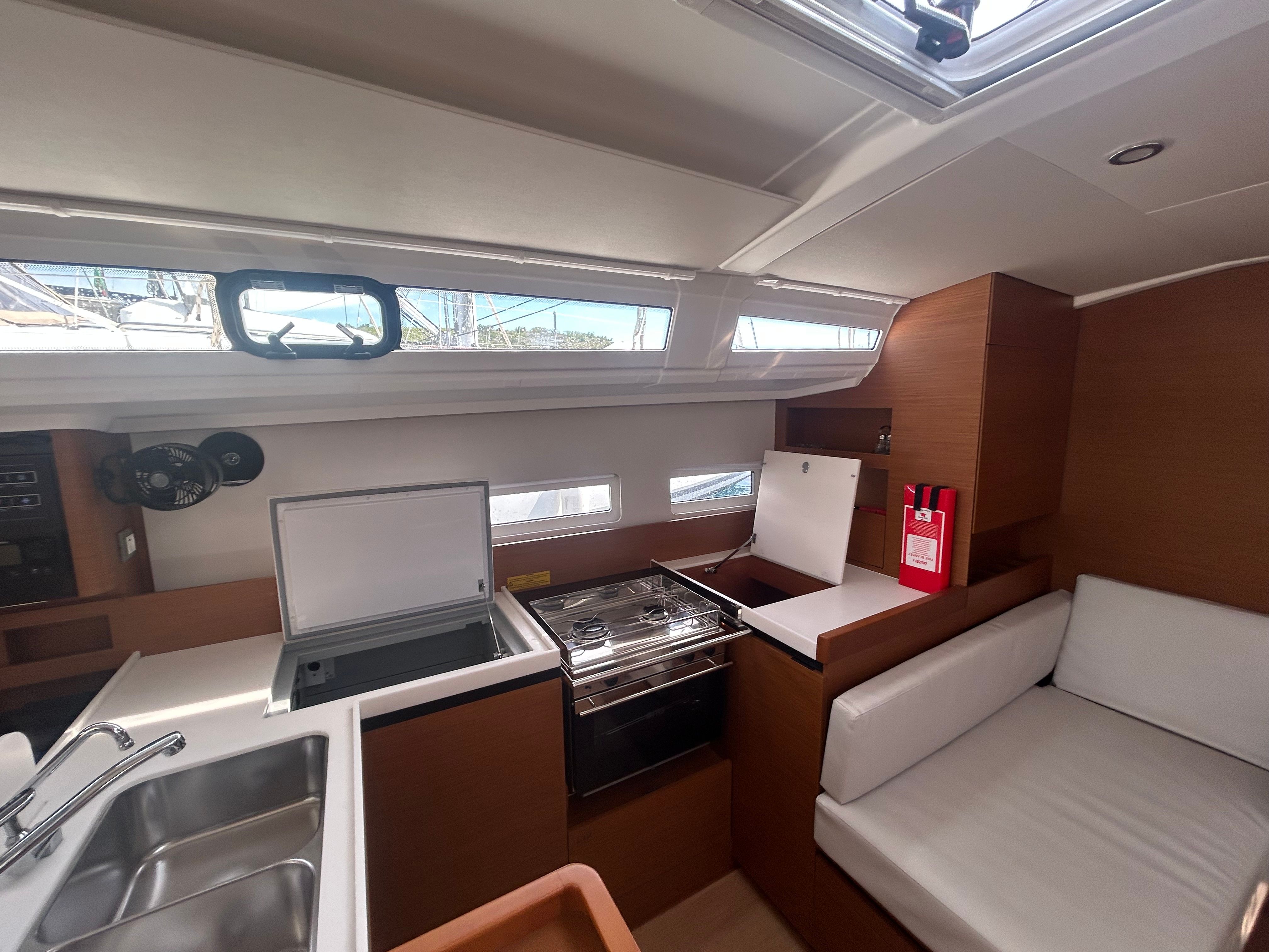 Jeanneau Sun Odyssey 410 | Oliver