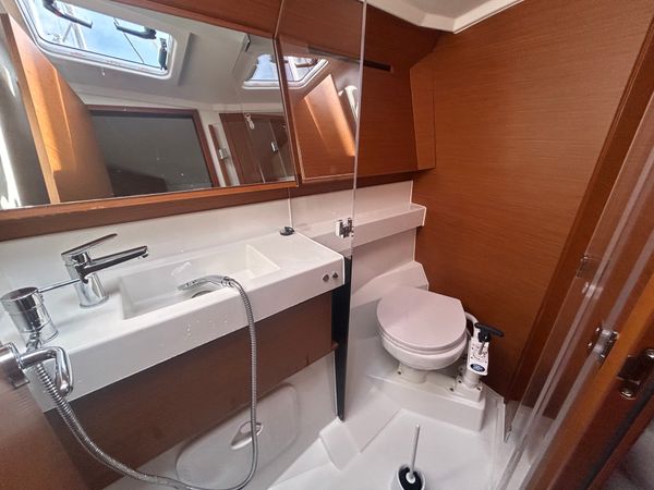 Jeanneau Sun Odyssey 410 | Oliver